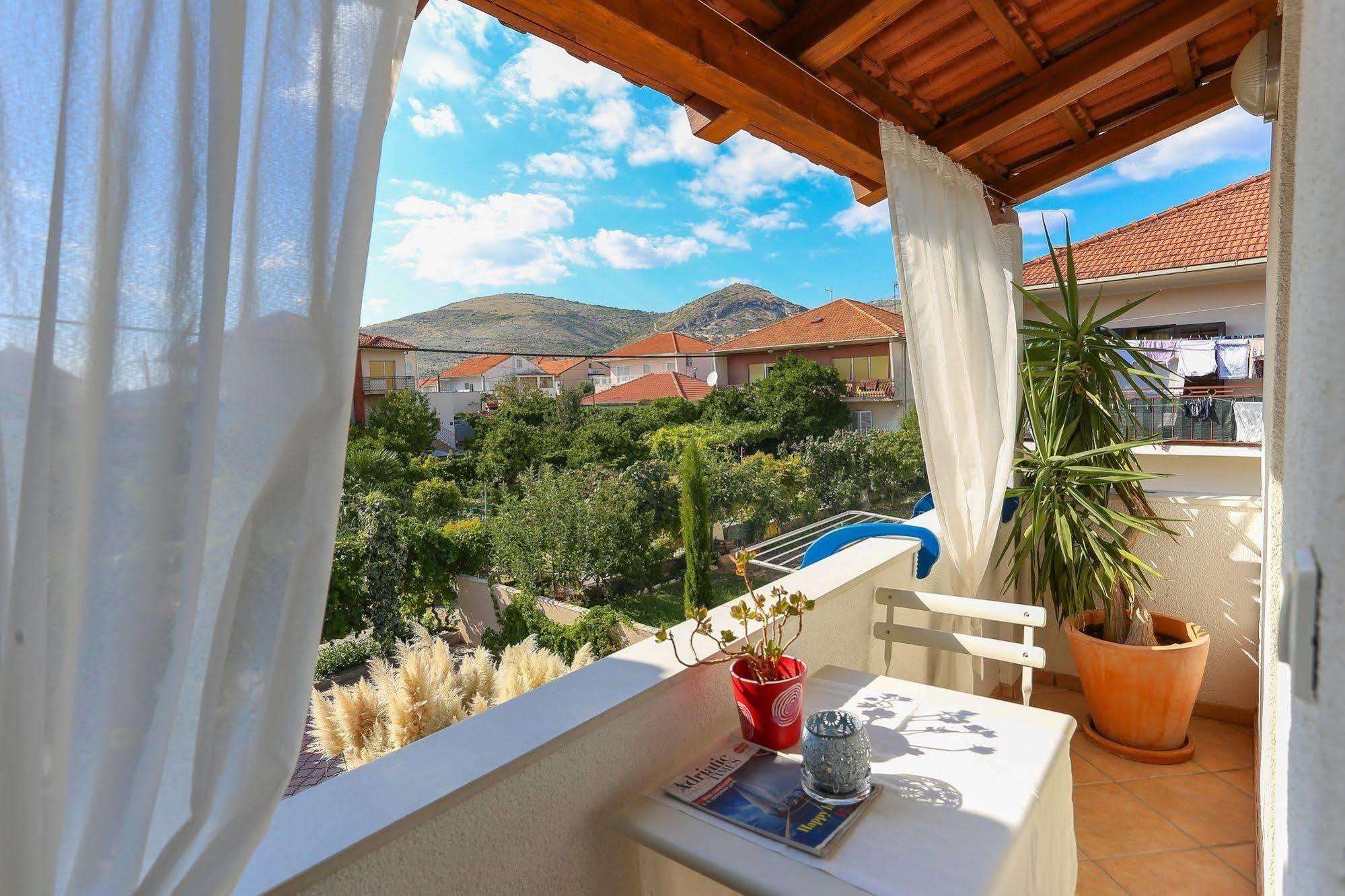 Apartments & Rooms Buble تروغير المظهر الخارجي الصورة