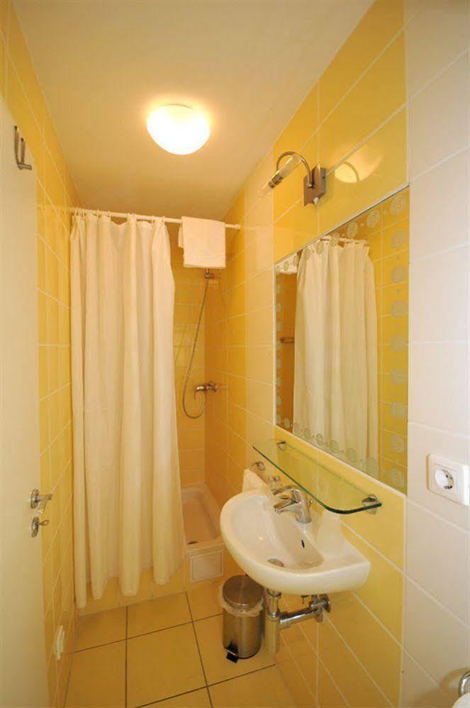Apartments & Rooms Buble تروغير المظهر الخارجي الصورة