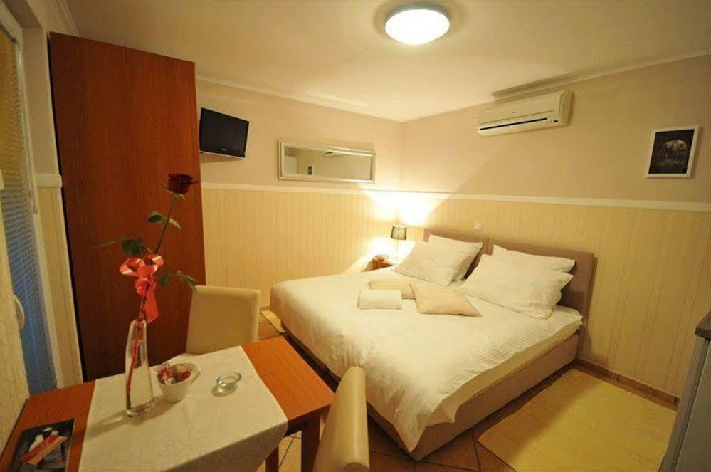 Apartments & Rooms Buble تروغير المظهر الخارجي الصورة
